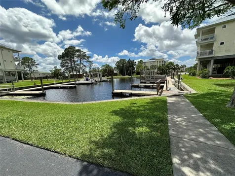 54 SE SE 910 Avenue Suwannee FL 32692