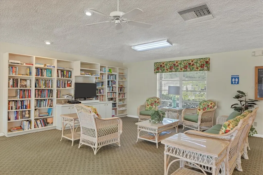 4450 Narraganset Trail Sarasota FL 34233