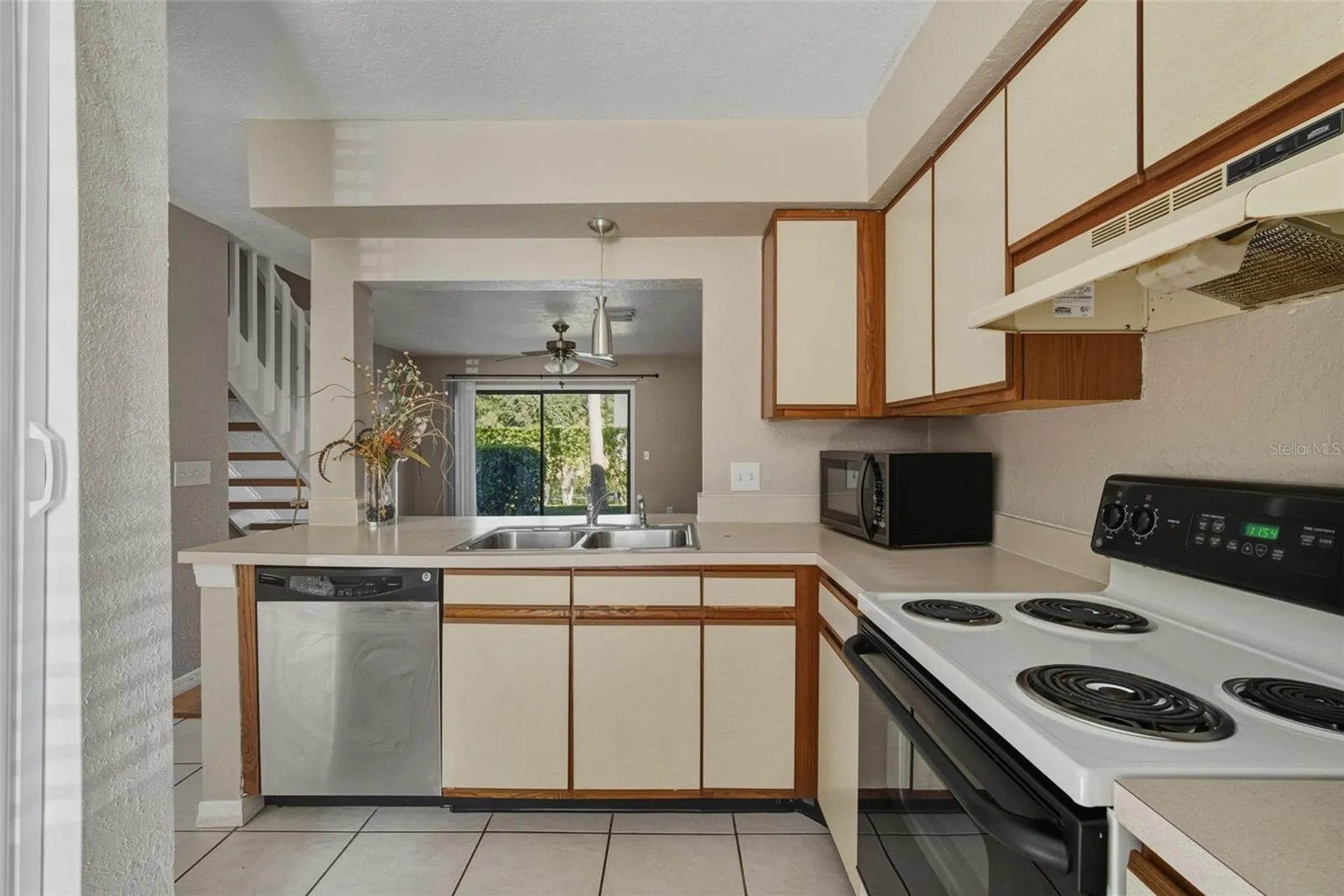 16545 Lake Brigadoon Circle Tampa FL 33618