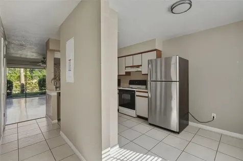 16545 Lake Brigadoon Circle Tampa FL 33618