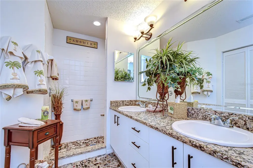 6543 Pine Walk Drive New Port Richey FL 34655