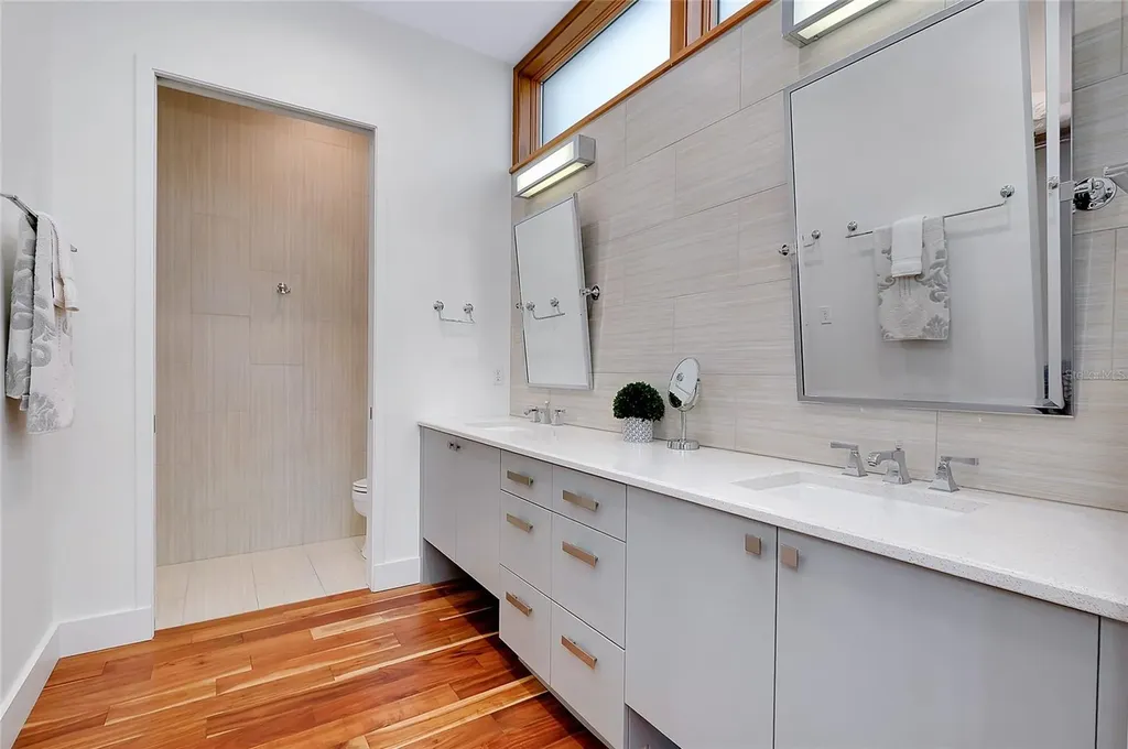 161 S Polk Drive Sarasota FL 34236