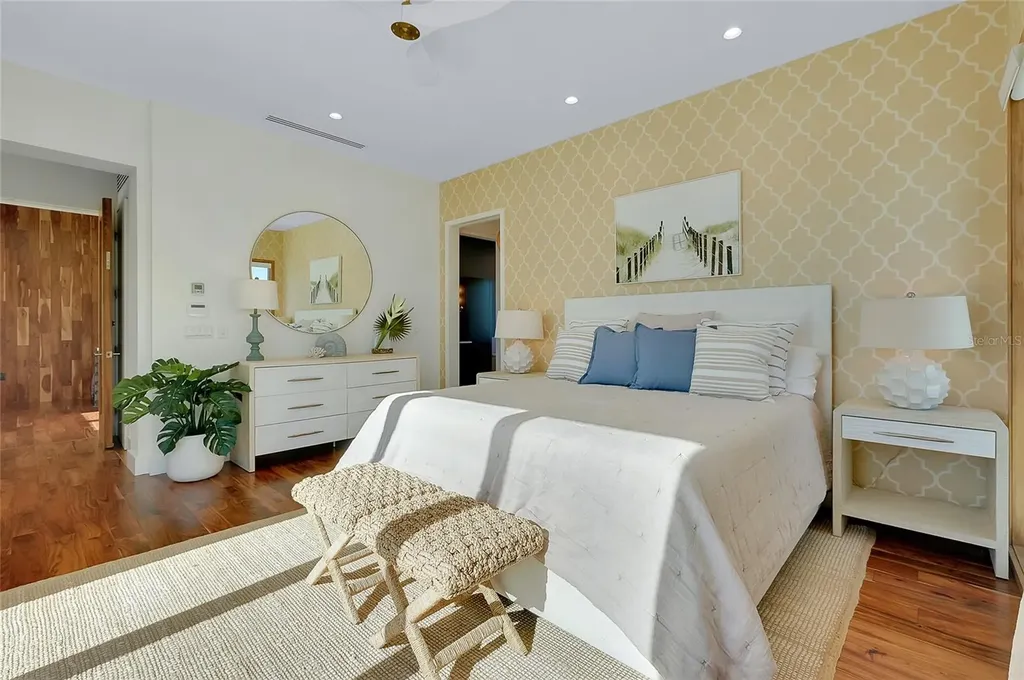161 S Polk Drive Sarasota FL 34236