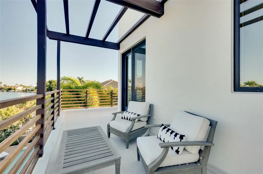 161 S Polk Drive Sarasota FL 34236
