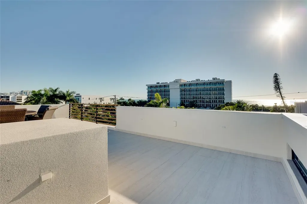 161 S Polk Drive Sarasota FL 34236