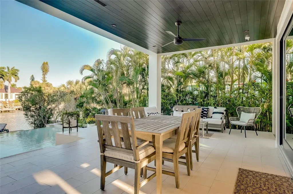 161 S Polk Drive Sarasota FL 34236