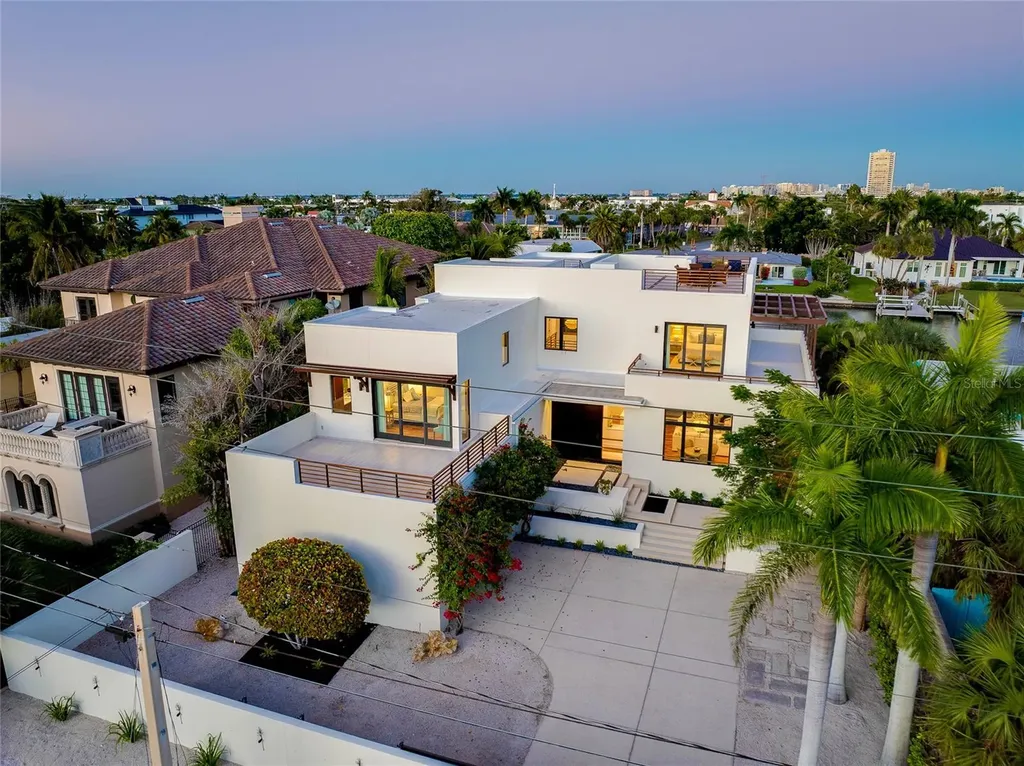 161 S Polk Drive Sarasota FL 34236