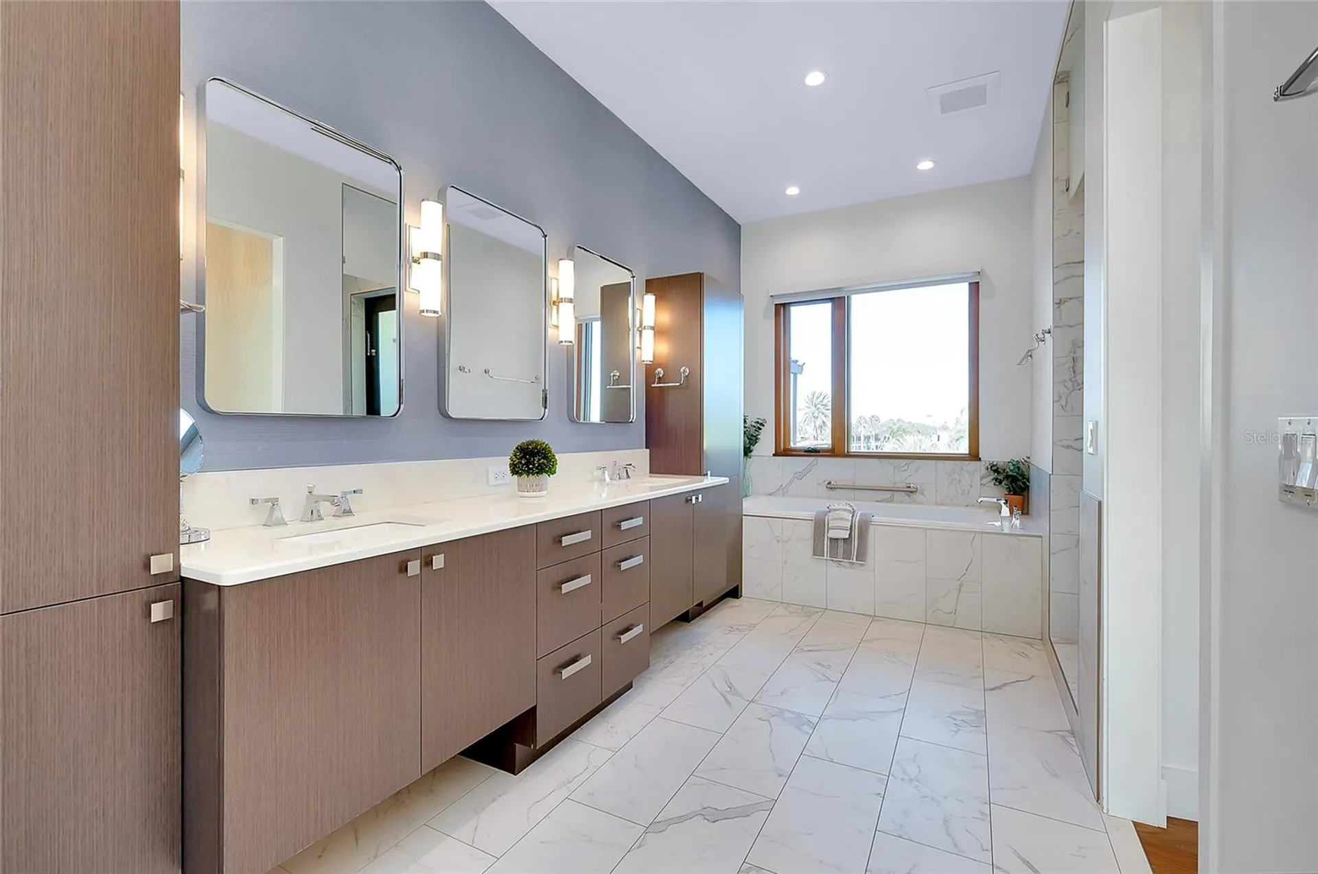 161 S Polk Drive Sarasota FL 34236