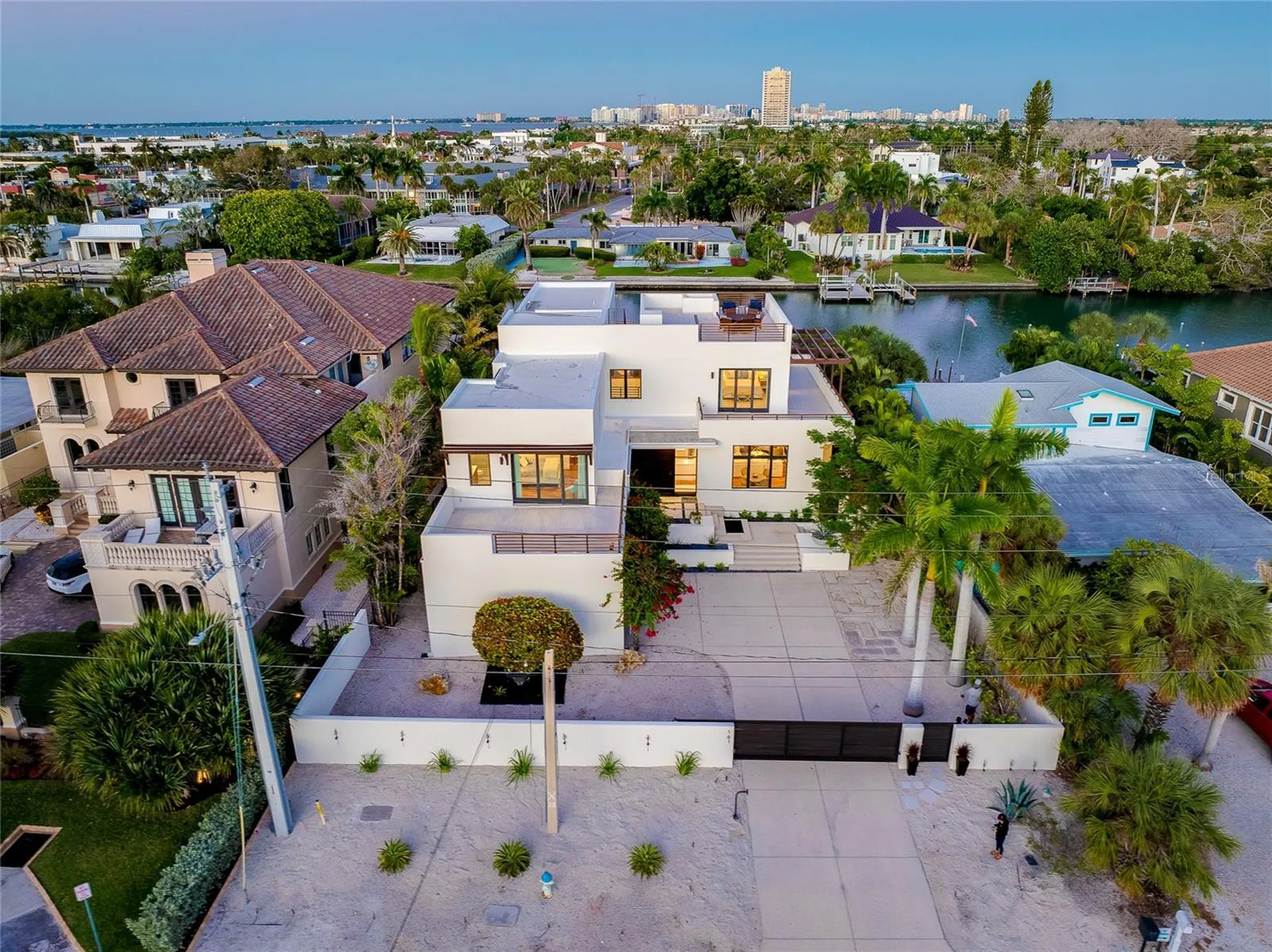 161 S Polk Drive Sarasota FL 34236
