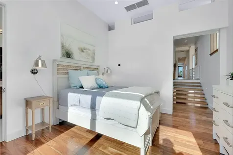 161 S Polk Drive Sarasota FL 34236