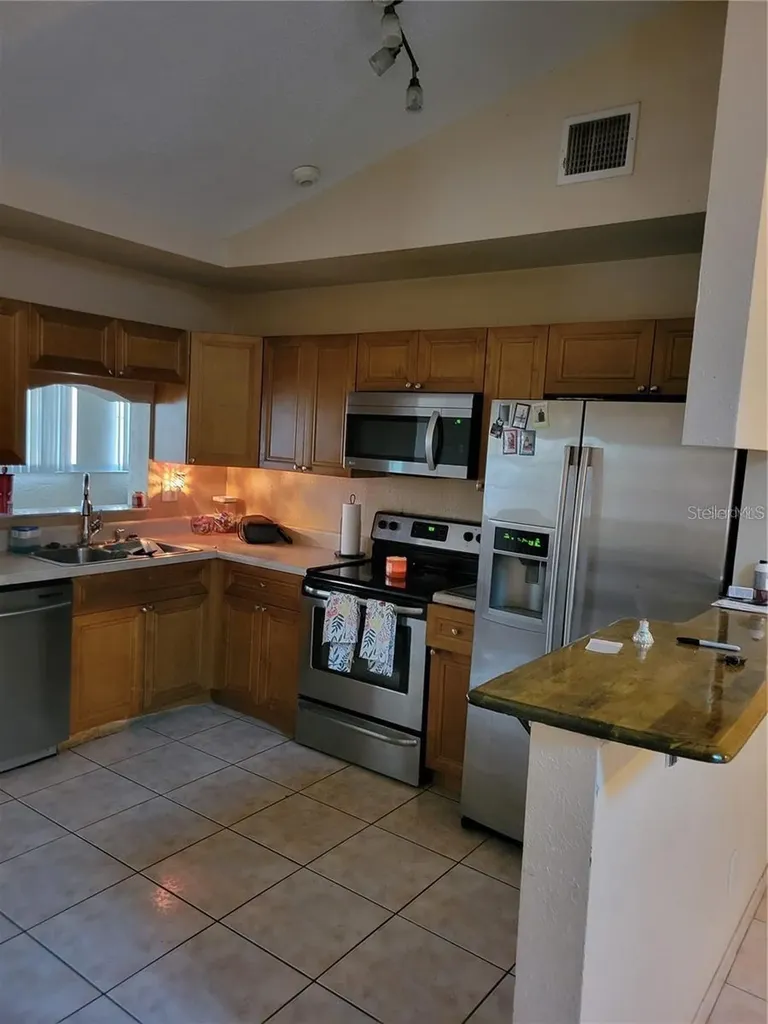 566-568 Imperial Place Kissimmee FL 34758