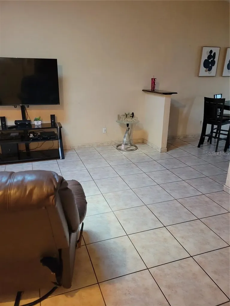 566-568 Imperial Place Kissimmee FL 34758