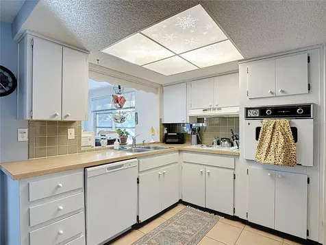 9420 Cochise Lane Port Richey FL 34668