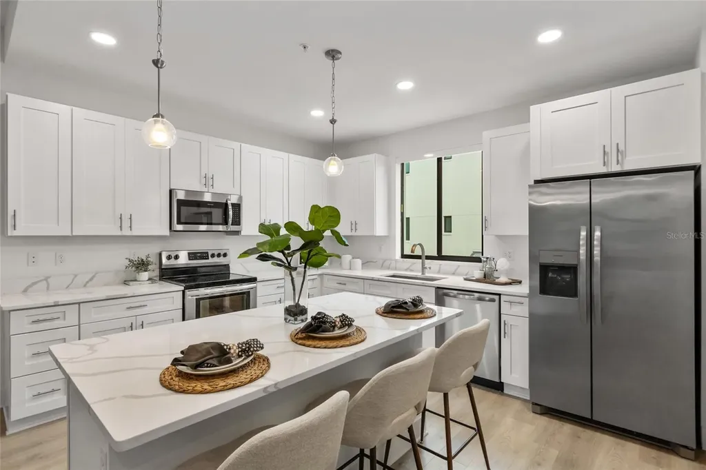266 Park Lake Street Orlando FL 32803