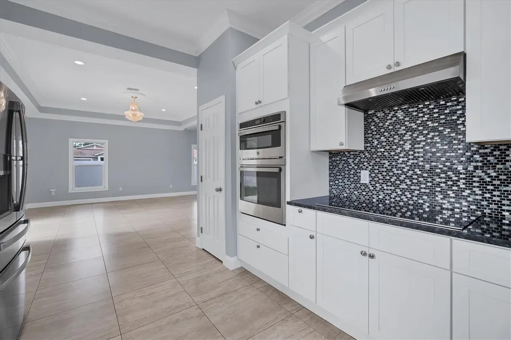8115 61st Street N Pinellas Park FL 33781