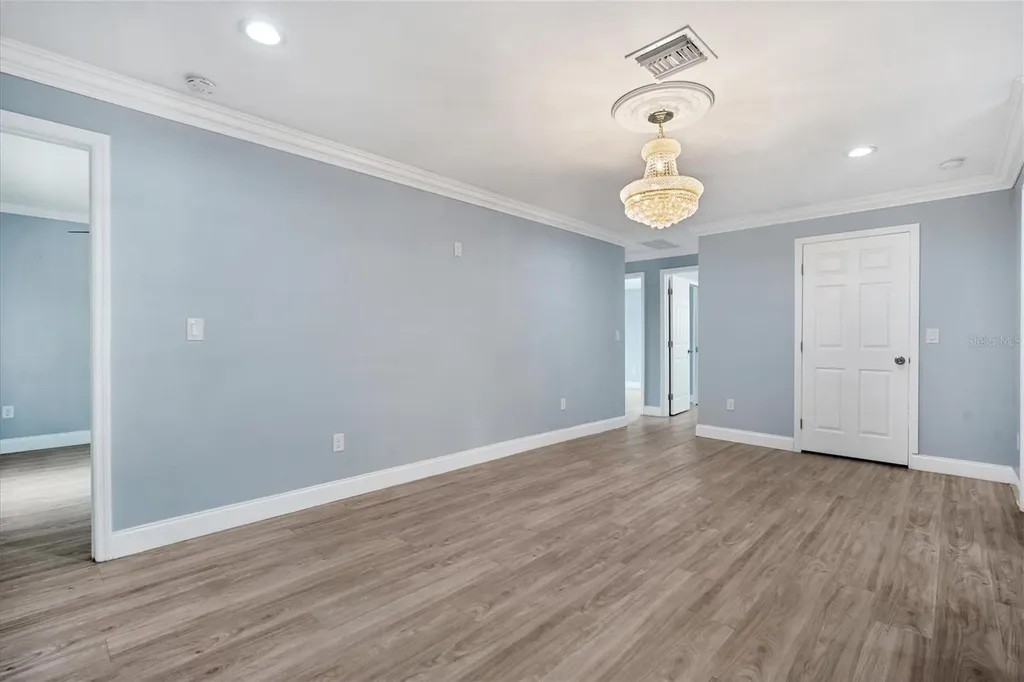 8115 61st Street N Pinellas Park FL 33781