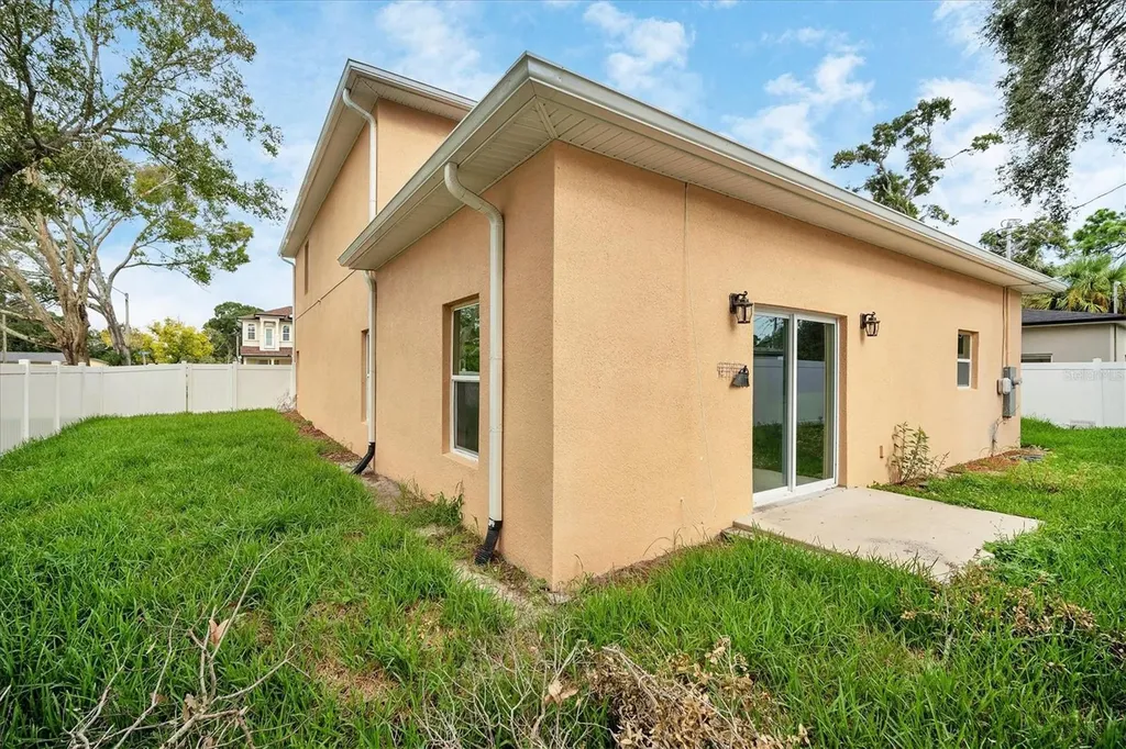 8115 61st Street N Pinellas Park FL 33781