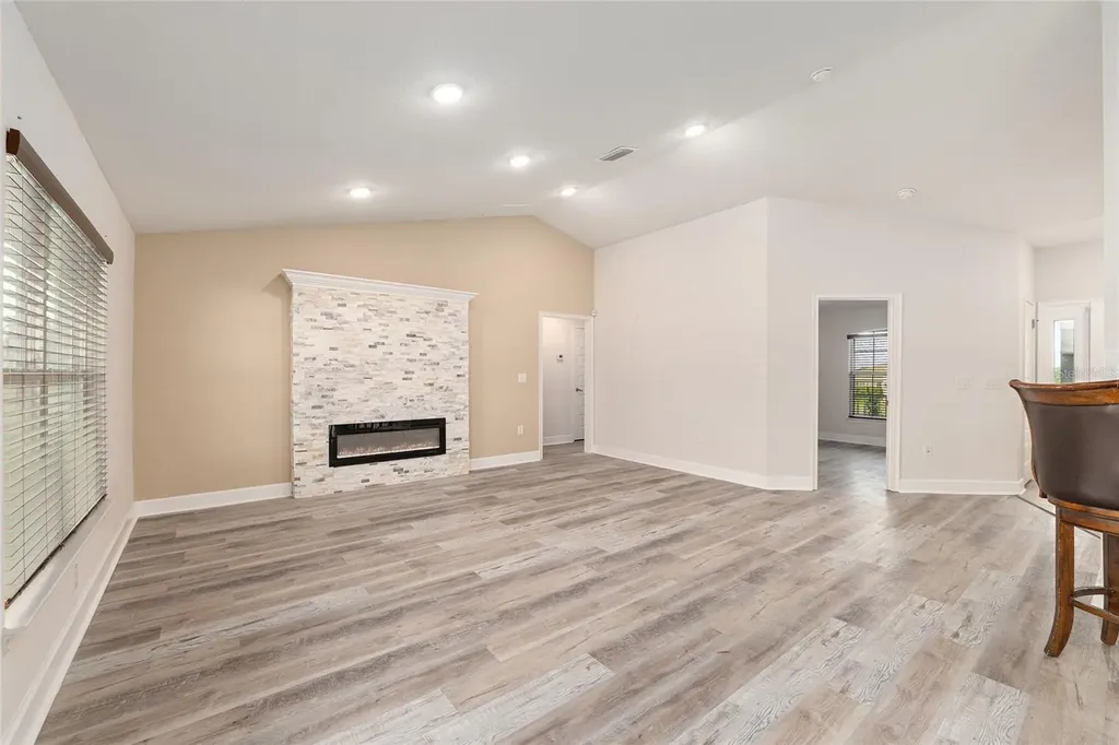 4413 NW 1st Court Ocala FL 34475