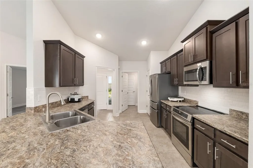 4413 NW 1st Court Ocala FL 34475