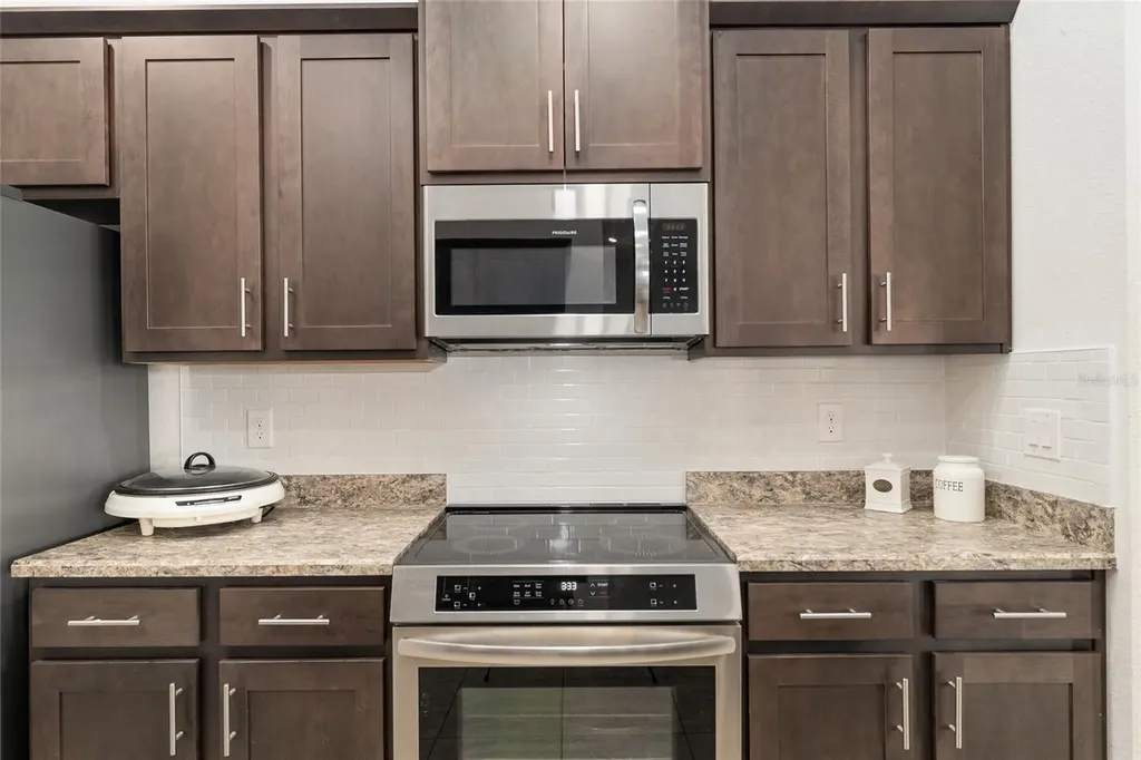 4413 NW 1st Court Ocala FL 34475