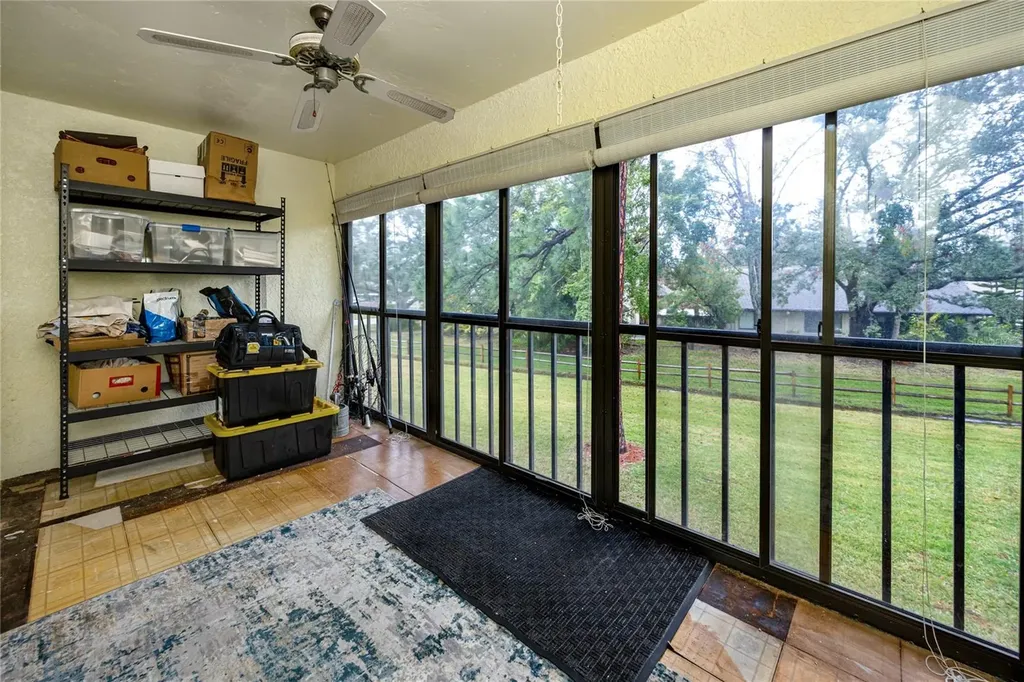 2561 Royal Pines Circle Clearwater FL 33763