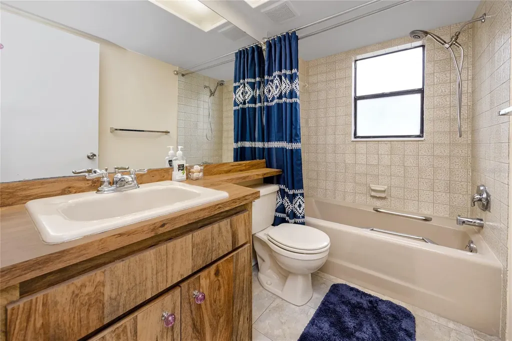 2561 Royal Pines Circle Clearwater FL 33763