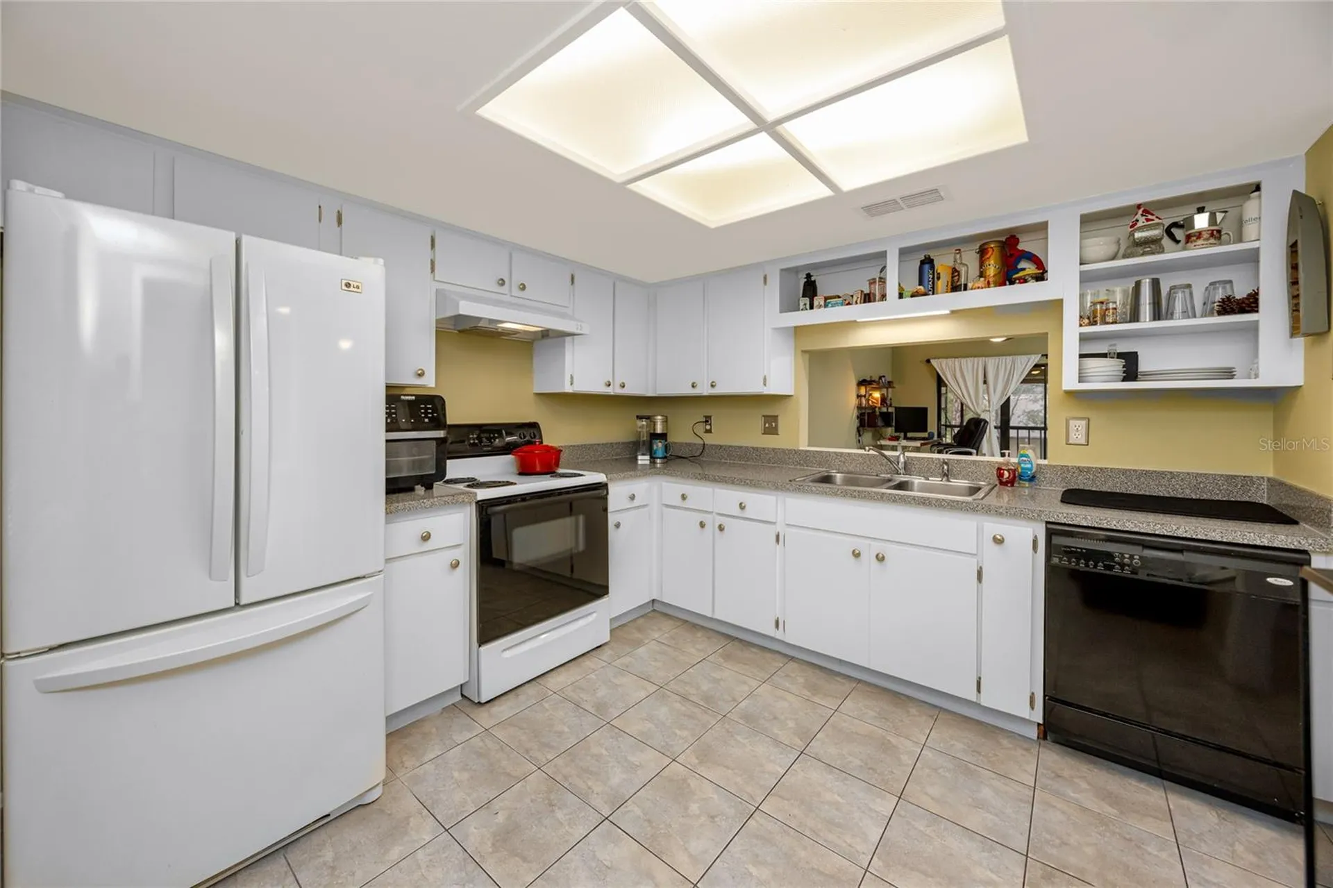 2561 Royal Pines Circle Clearwater FL 33763