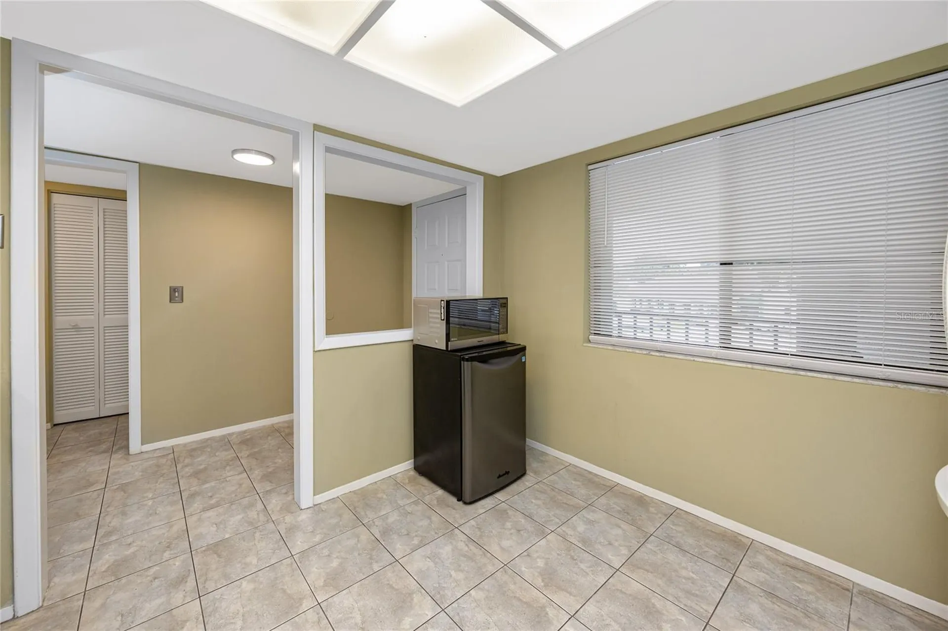 2561 Royal Pines Circle Clearwater FL 33763