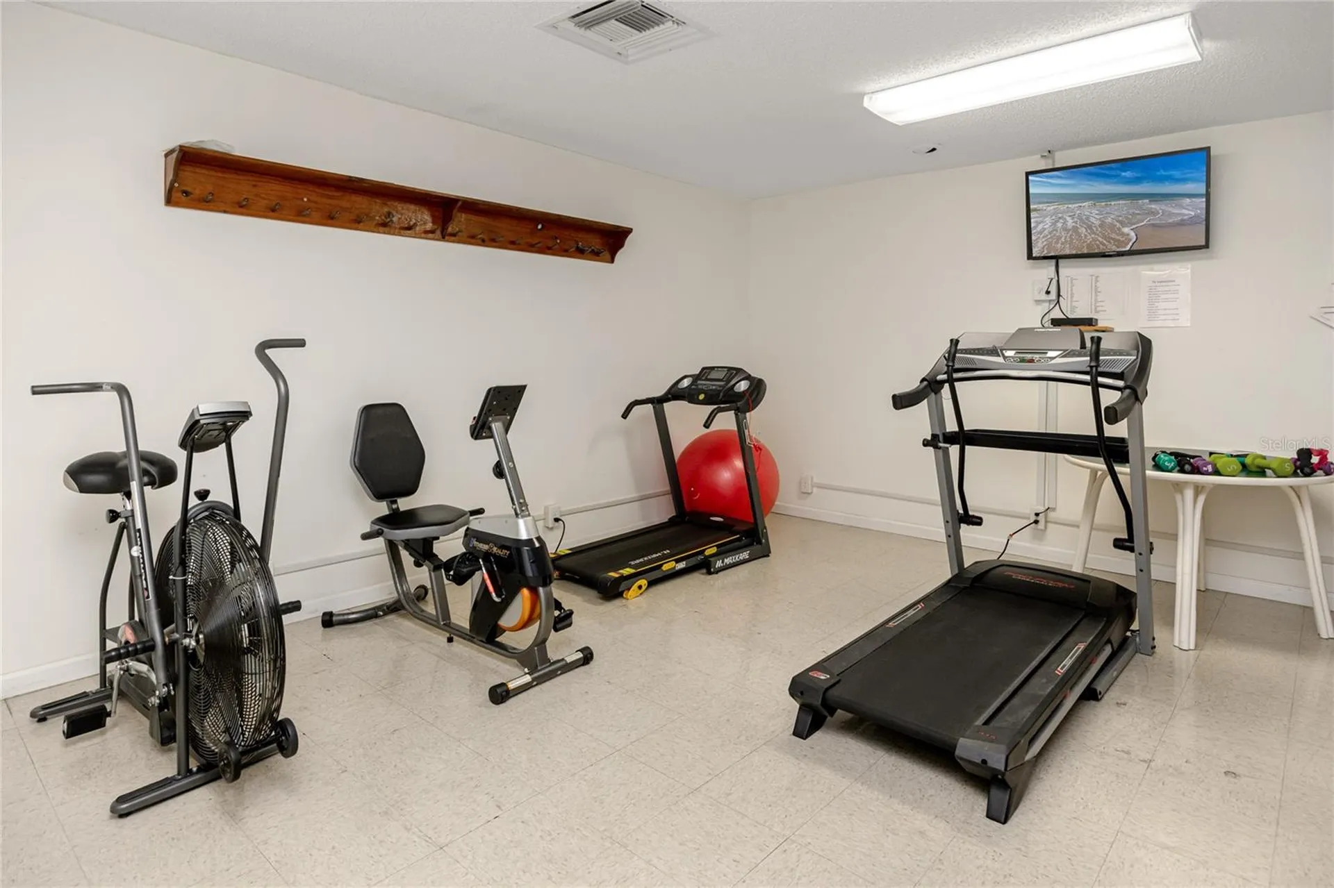 2561 Royal Pines Circle Clearwater FL 33763