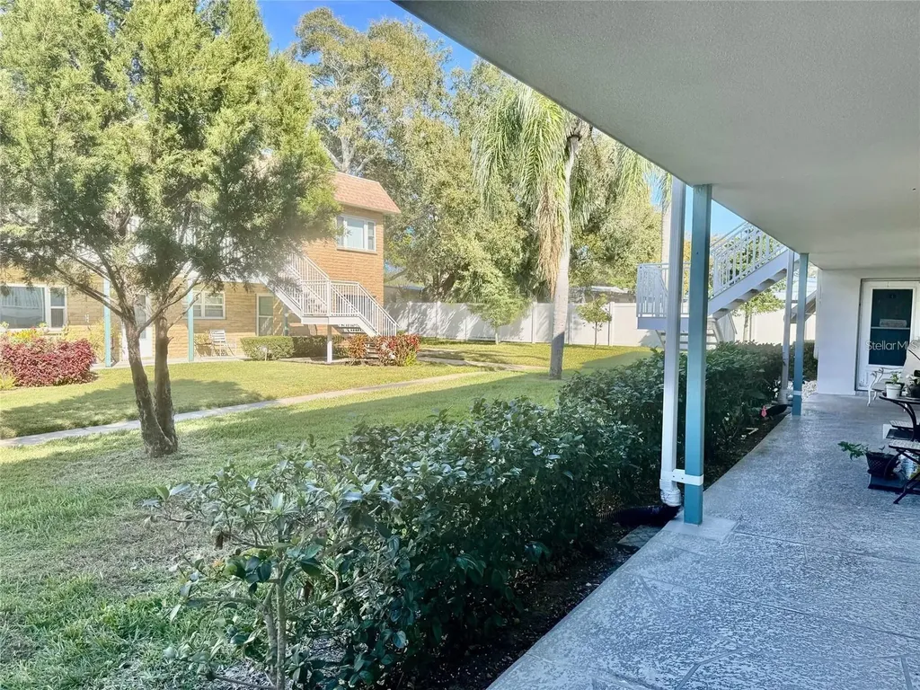 5217 81st Street N St Petersburg FL 33709