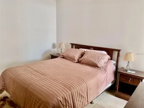 5217 81st Street N St Petersburg FL 33709