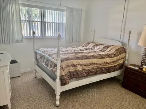 5217 81st Street N St Petersburg FL 33709