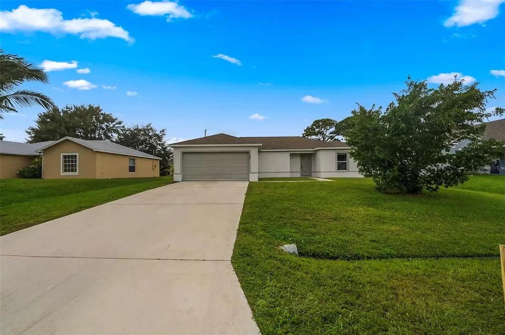 1798 SW Cecelia Lane Port St Lucie FL 34953