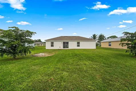 1798 SW Cecelia Lane Port St Lucie FL 34953
