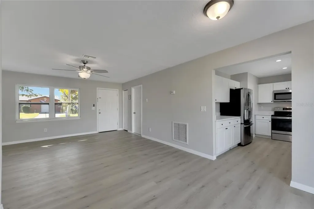 527 Fox Run Trail Apollo Beach FL 33572
