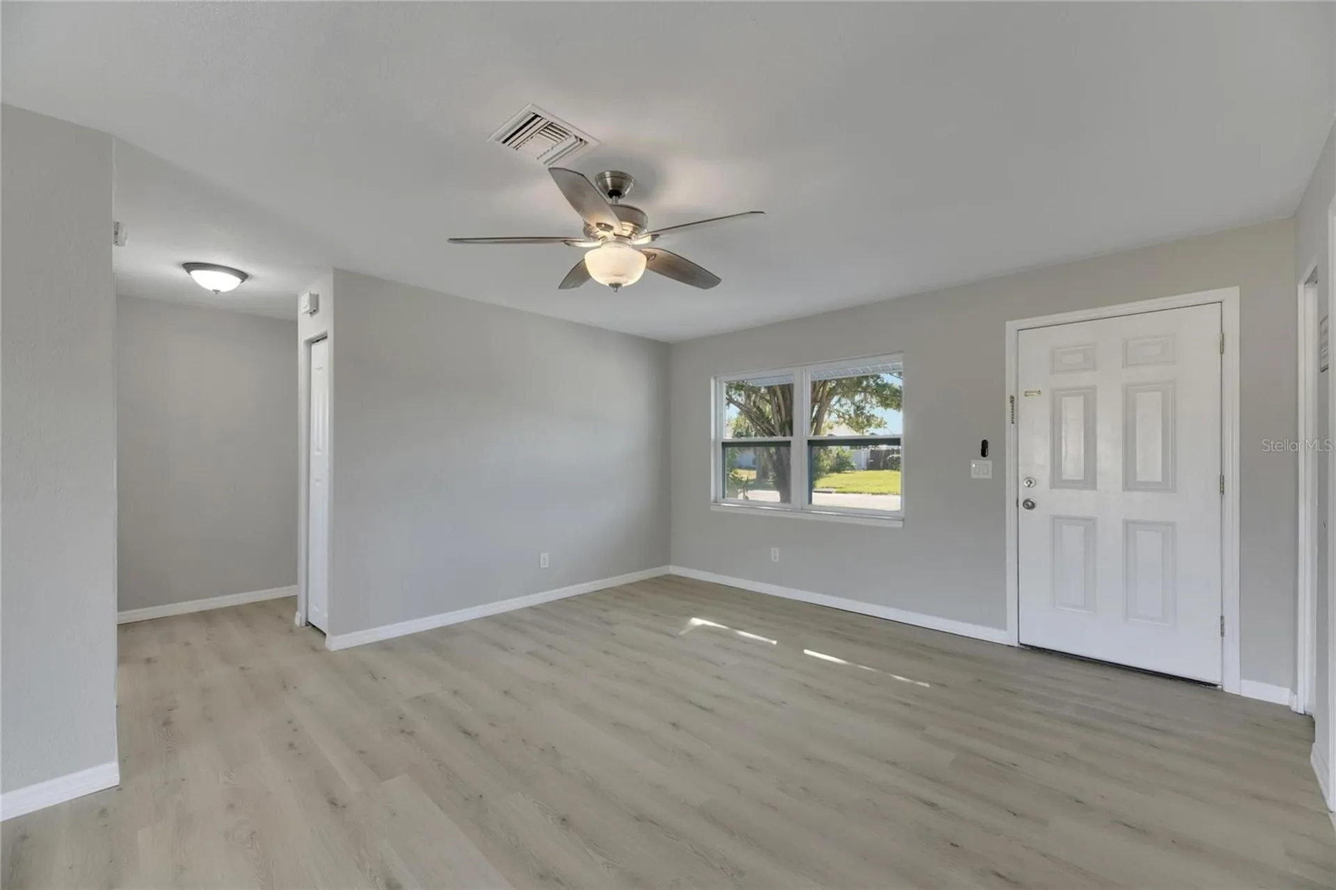 527 Fox Run Trail Apollo Beach FL 33572
