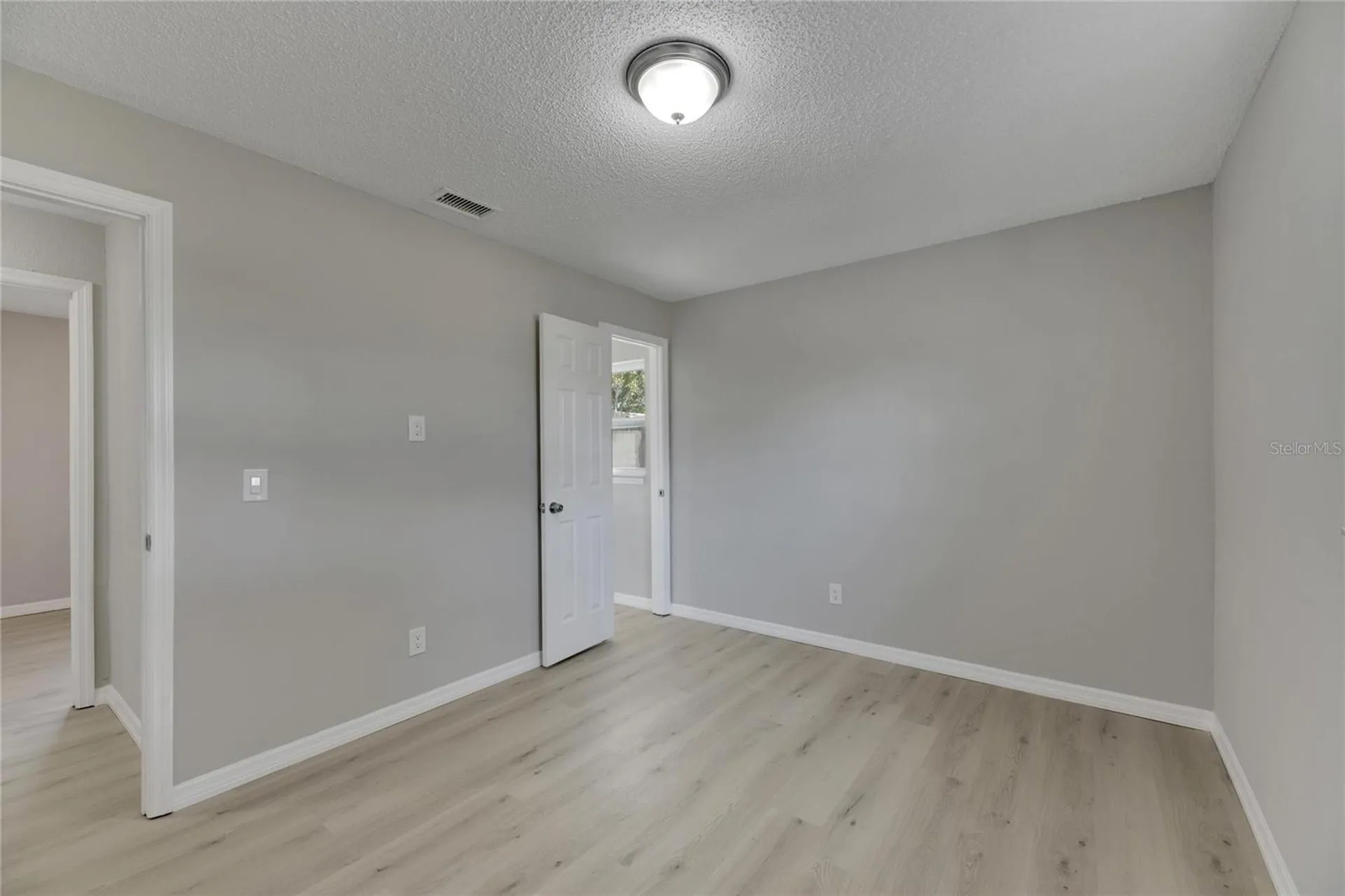 527 Fox Run Trail Apollo Beach FL 33572