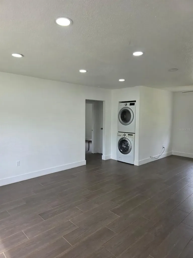 1614 N Washington Avenue Clearwater FL 33755