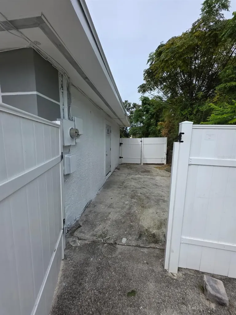 1614 N Washington Avenue Clearwater FL 33755