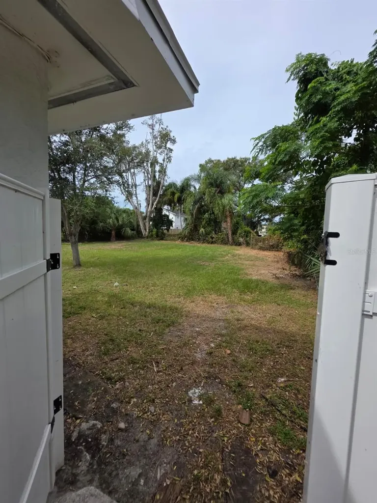 1614 N Washington Avenue Clearwater FL 33755