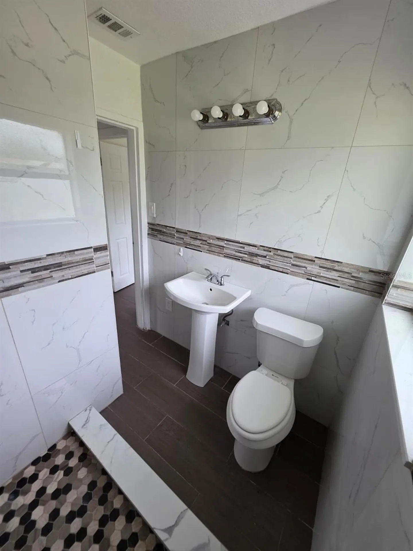 1614 N Washington Avenue Clearwater FL 33755