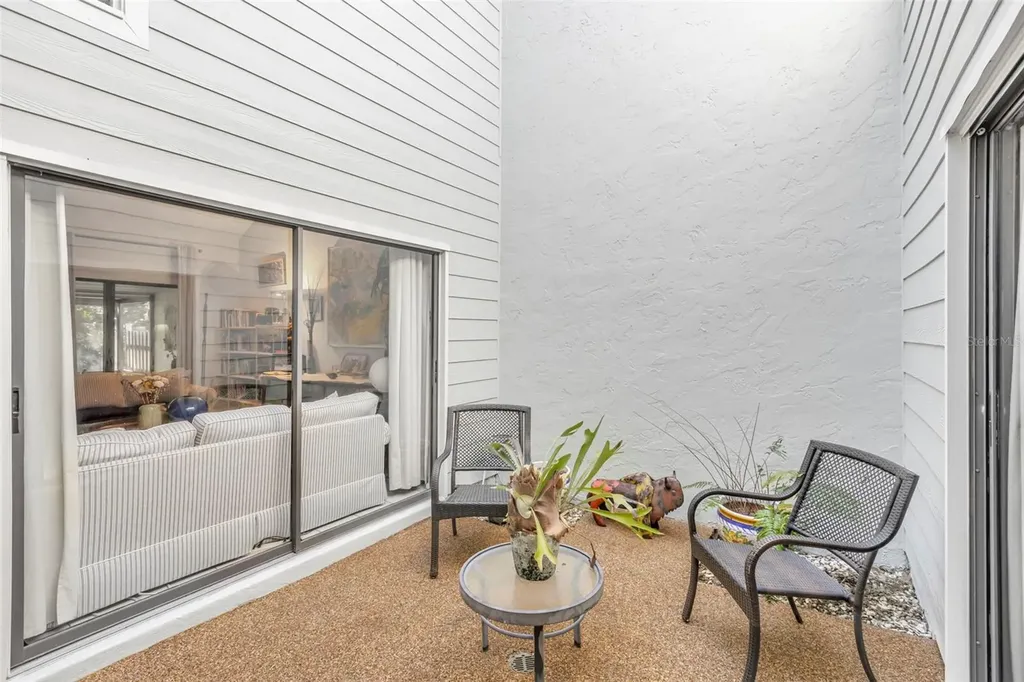 4364 Woodmans Chart Sarasota FL 34235