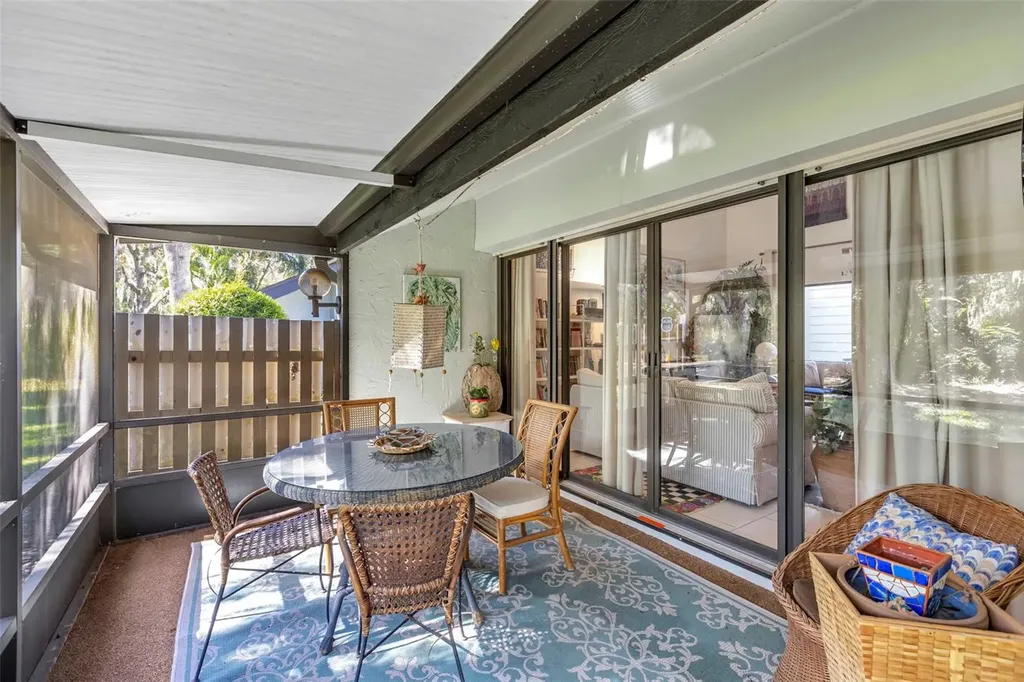 4364 Woodmans Chart Sarasota FL 34235