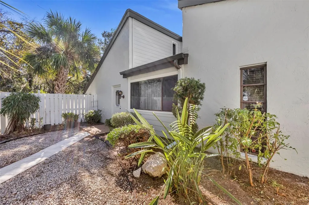 4364 Woodmans Chart Sarasota FL 34235