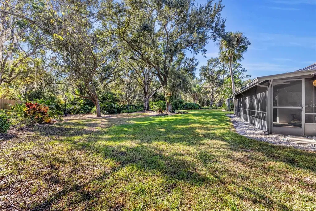 4364 Woodmans Chart Sarasota FL 34235