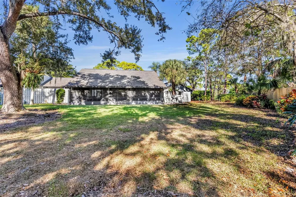 4364 Woodmans Chart Sarasota FL 34235