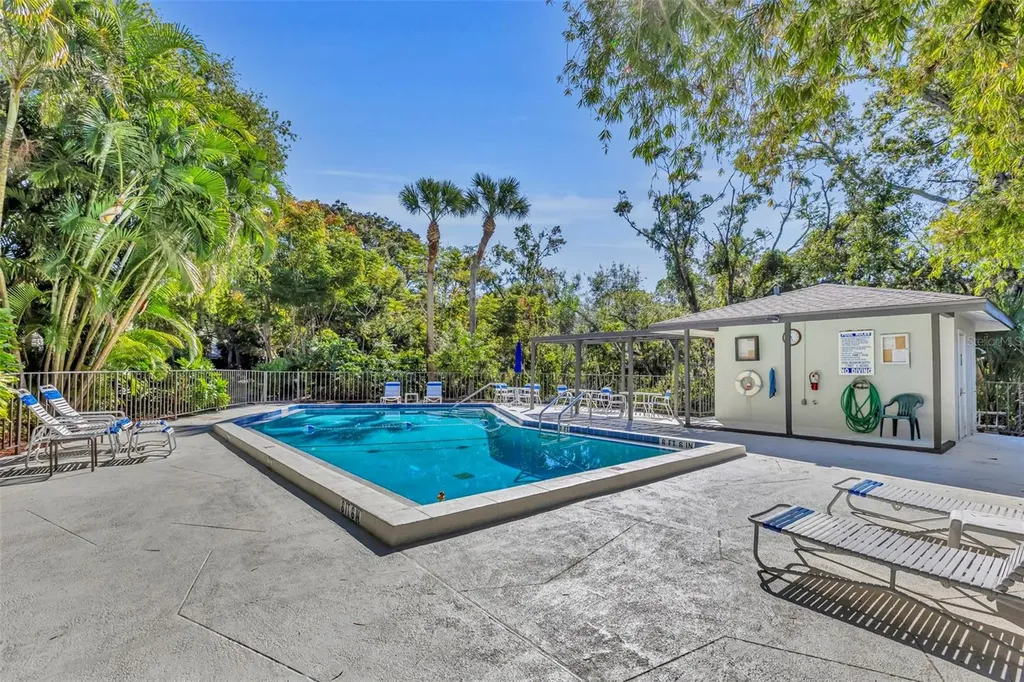 4364 Woodmans Chart Sarasota FL 34235