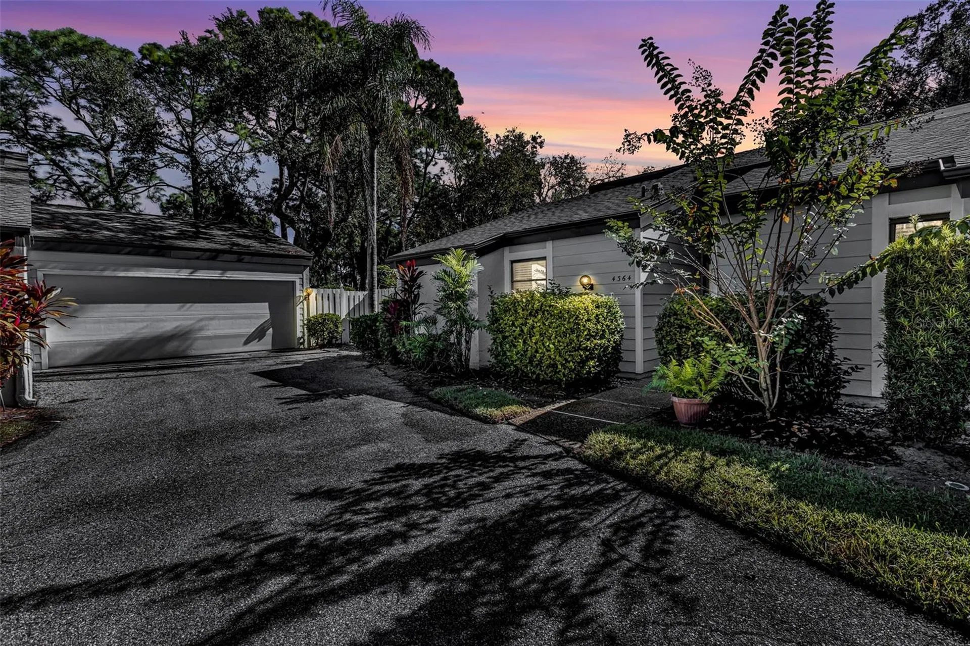 4364 Woodmans Chart Sarasota FL 34235
