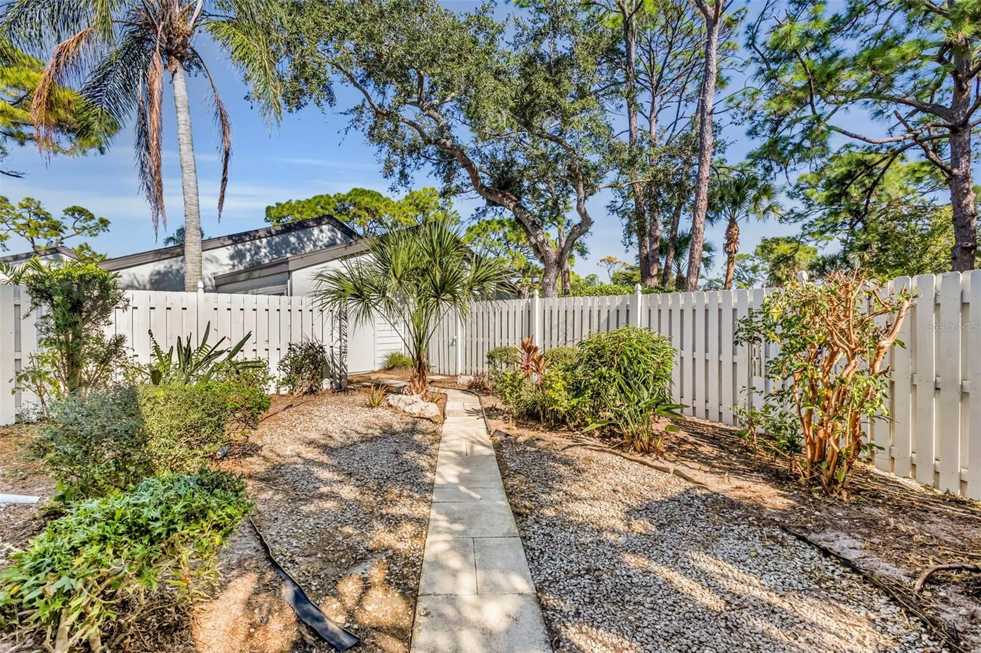 4364 Woodmans Chart Sarasota FL 34235