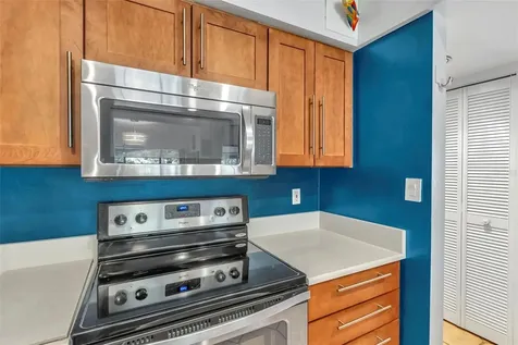 4364 Woodmans Chart Sarasota FL 34235